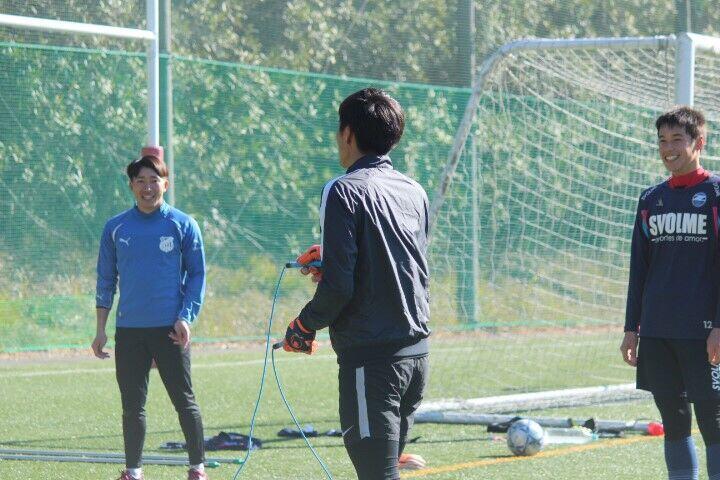 https://football.ku-sports.jp/blog/photoreport/images/18f6093e98246e3a83fcab1769ffd7caea9a9b4a.jpg