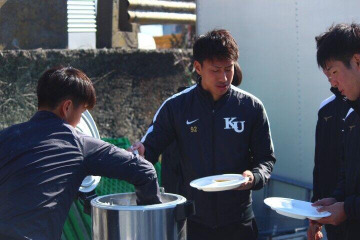 https://football.ku-sports.jp/blog/photoreport/images/cb774d5aed3aa7156eea579bcefa3be9bb5b4393.jpg