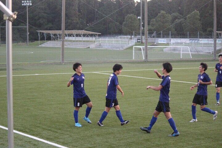 https://football.ku-sports.jp/blog/photoreport/images/d08dea7a7e92781364724797351f4773346ef474.jpg