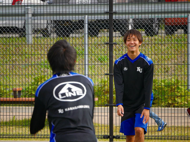 https://football.ku-sports.jp/blog/players/images/20141112123950.jpg