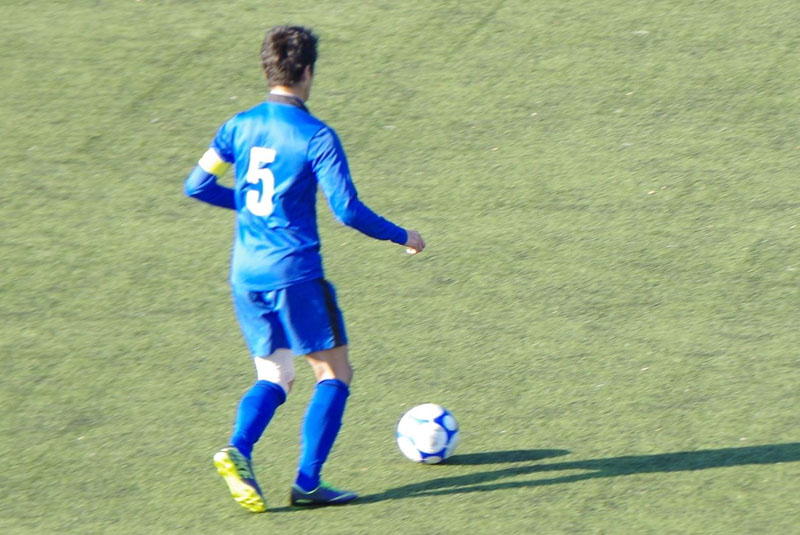 https://football.ku-sports.jp/blog/players/images/20141118213357.jpg