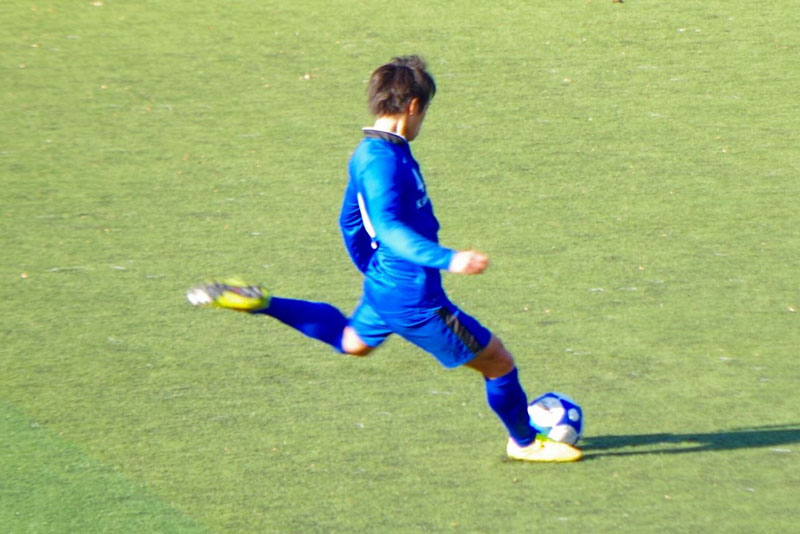 https://football.ku-sports.jp/blog/players/images/20141119170119.jpg
