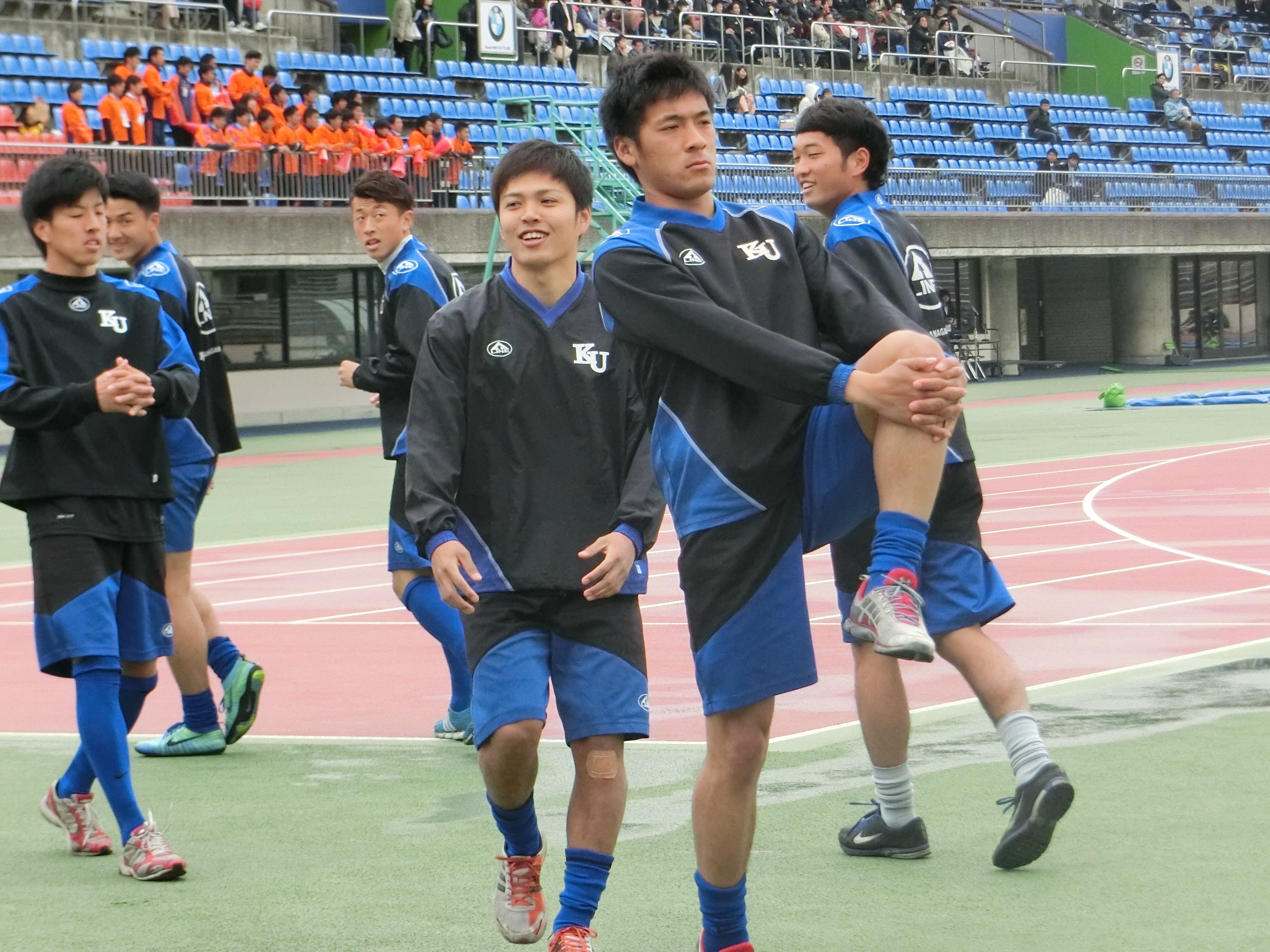 https://football.ku-sports.jp/blog/players/images/20150405194837.jpg