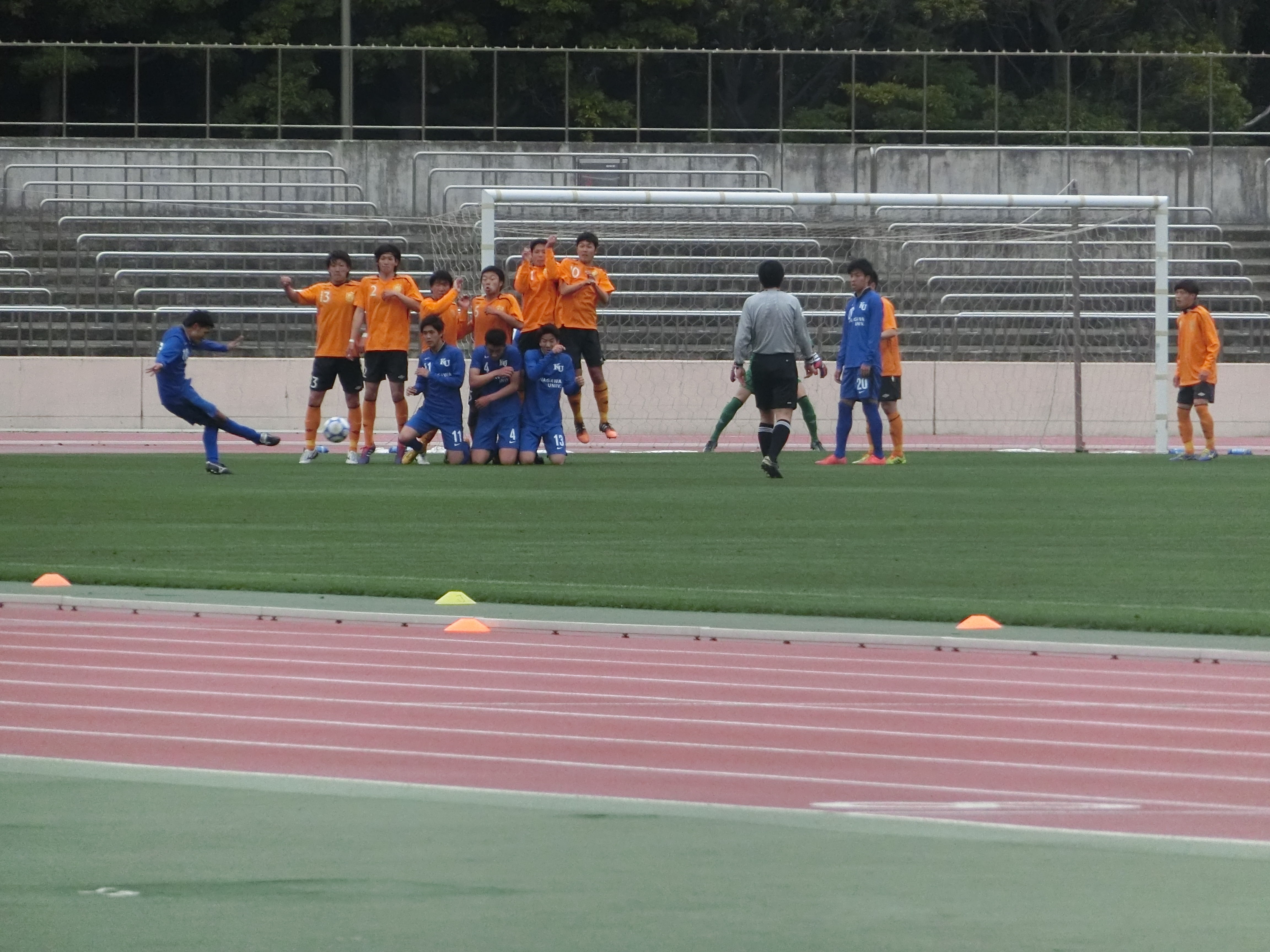 https://football.ku-sports.jp/blog/players/images/20150405200954.jpg